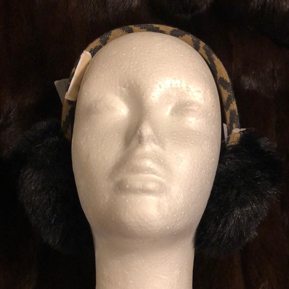 Micheal Kors Ear Muffs. Neiman Marcus. Rare. - Picture 4 of 4